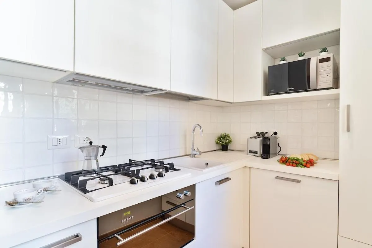 Clima-Netflix-Wifi-Garage - Garden Suite Rome